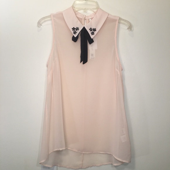 Willow & Clay Tops - NWT Willow & Clay Sheer Top with Tie and Beading